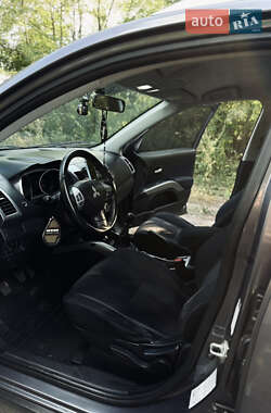 Внедорожник / Кроссовер Mitsubishi Outlander 2007 в 