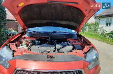 Позашляховик / Кросовер Mitsubishi Outlander 2012 в 