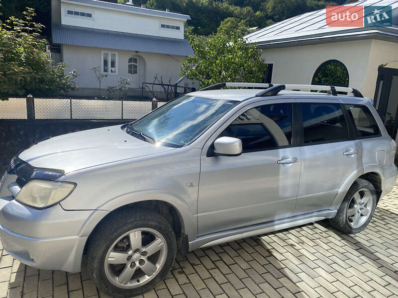 Позашляховик / Кросовер Mitsubishi Outlander 2007 в Вижниці