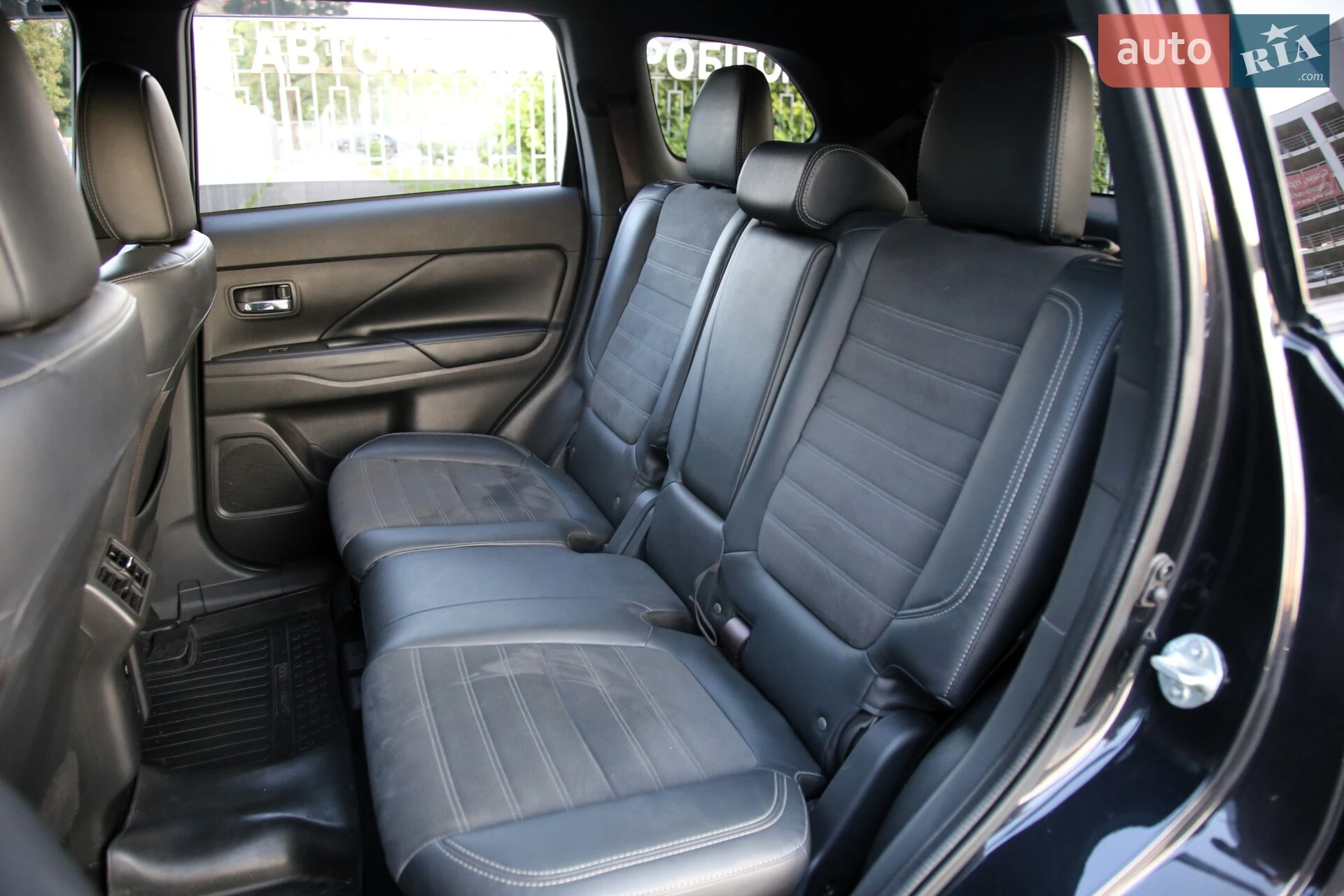 2018 Mitsubishi Outlander - мініатюра 9