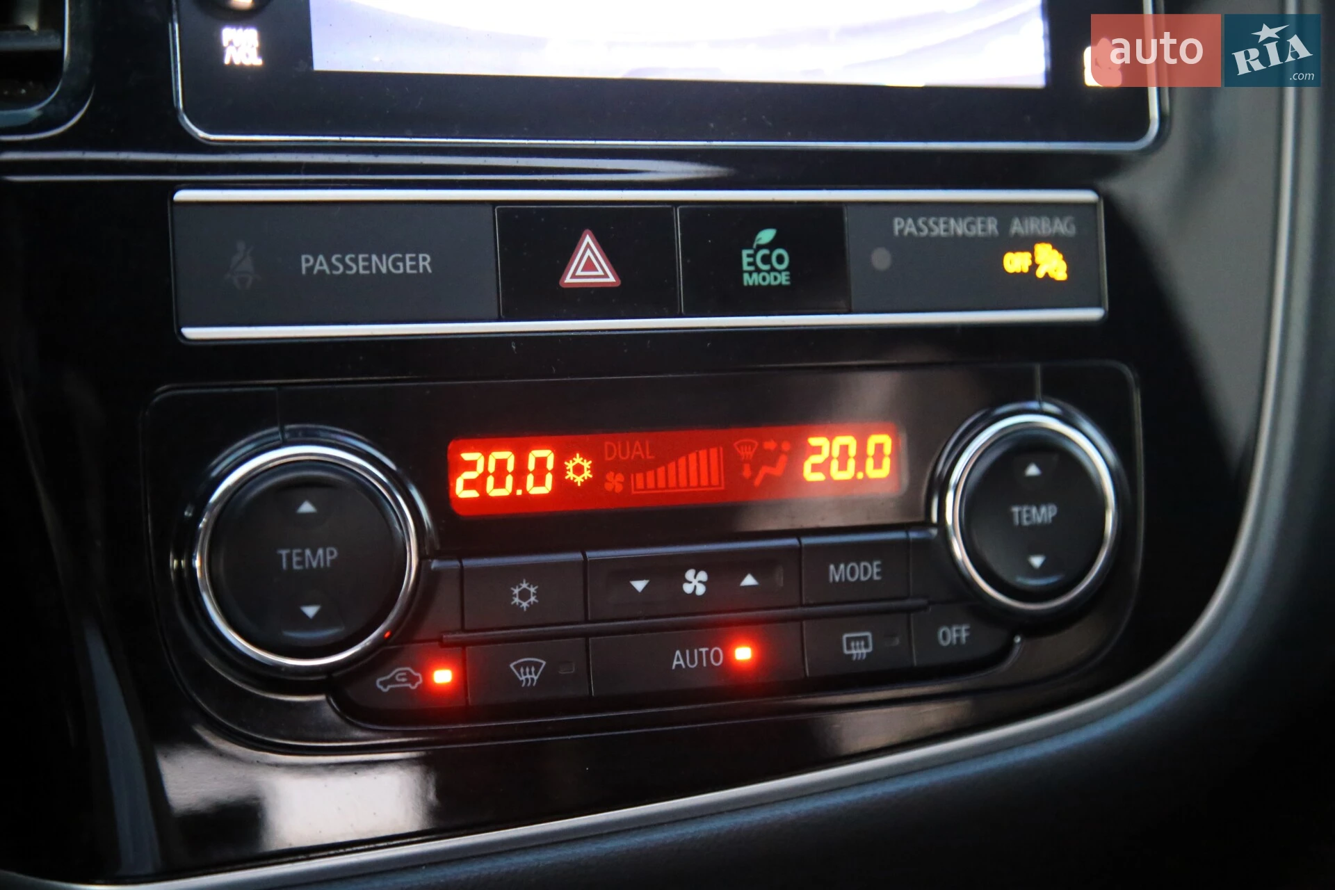 2018 Mitsubishi Outlander - мініатюра 18