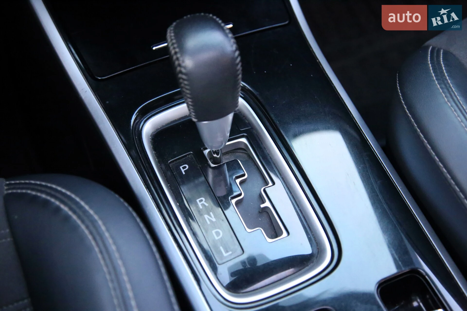 2018 Mitsubishi Outlander - мініатюра 20