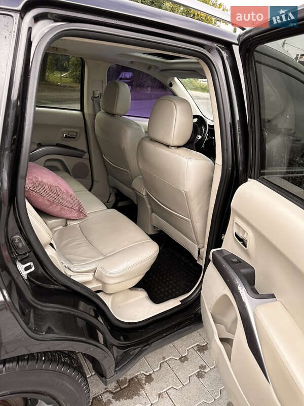 Внедорожник / Кроссовер Mitsubishi Outlander 2008 в Львове фото 13 Внедорожник / Кроссовер Mitsubishi Outlander 2008 в Львове