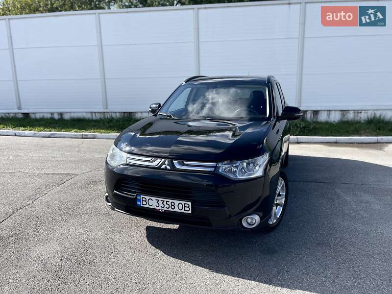 Внедорожник / Кроссовер Mitsubishi Outlander 2013 в Львове фото 2 Внедорожник / Кроссовер Mitsubishi Outlander 2013 в Львове