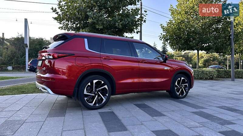 Внедорожник / Кроссовер Mitsubishi Outlander 2023 в Днепре фото 27 Внедорожник / Кроссовер Mitsubishi Outlander 2023 в Днепре