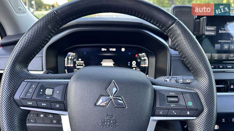 Внедорожник / Кроссовер Mitsubishi Outlander 2023 в Днепре фото 49 Внедорожник / Кроссовер Mitsubishi Outlander 2023 в Днепре