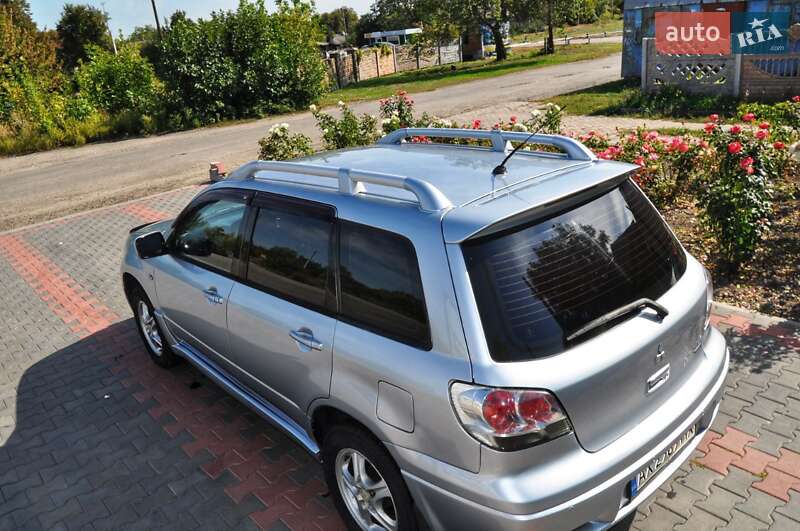 Внедорожник / Кроссовер Mitsubishi Outlander 2004 в Полтаве
