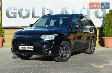 Внедорожник / Кроссовер Mitsubishi Outlander 2013 в 