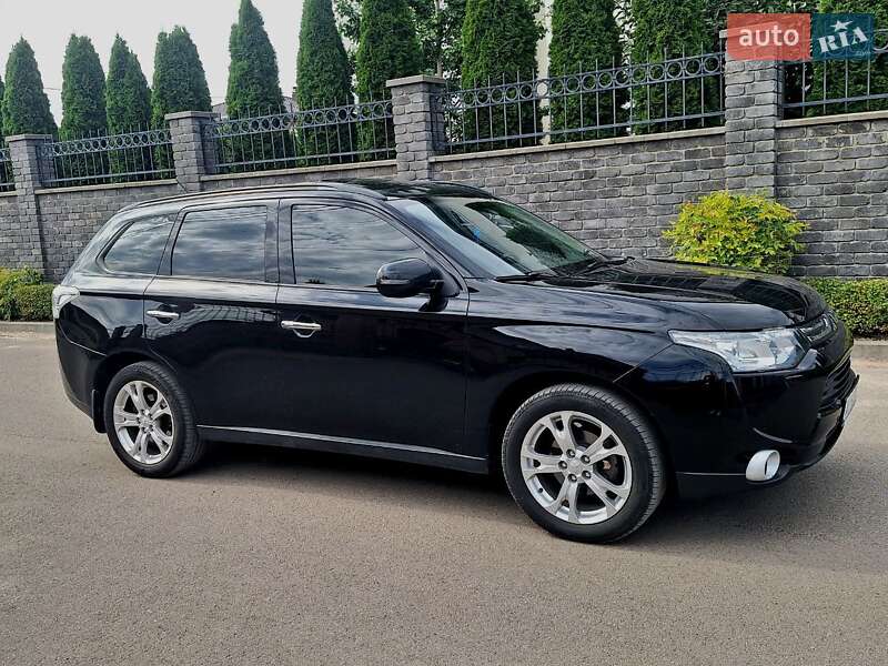Mitsubishi Outlander 2013