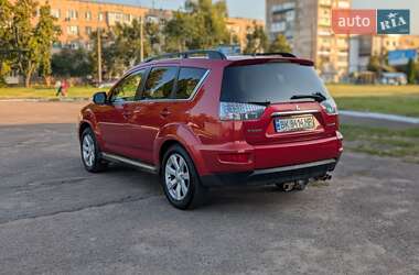 Внедорожник / Кроссовер Mitsubishi Outlander 2010 в 