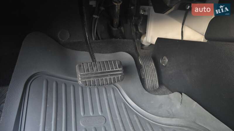 Внедорожник / Кроссовер Mitsubishi Outlander 2007 в Киеве