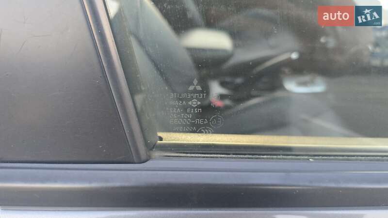 Внедорожник / Кроссовер Mitsubishi Outlander 2007 в Киеве