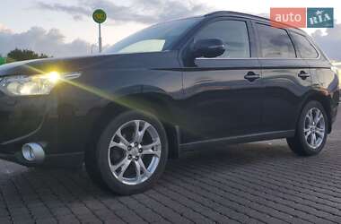 Внедорожник / Кроссовер Mitsubishi Outlander 2013 в Радивилове