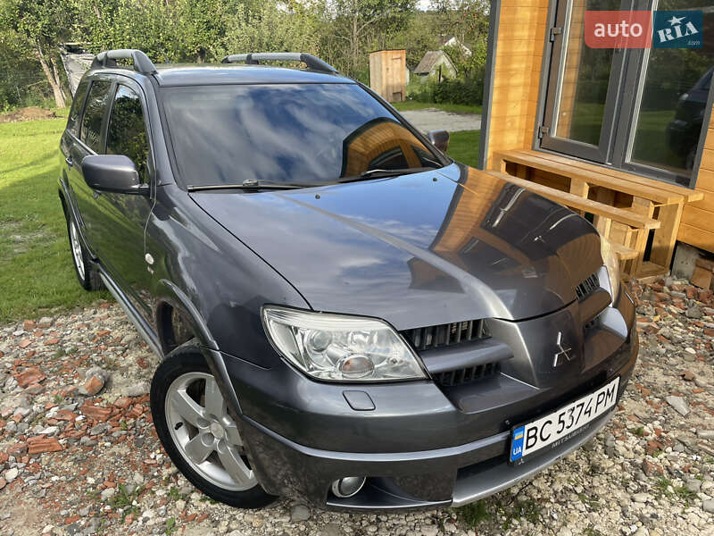 Внедорожник / Кроссовер Mitsubishi Outlander 2006 в Трускавце