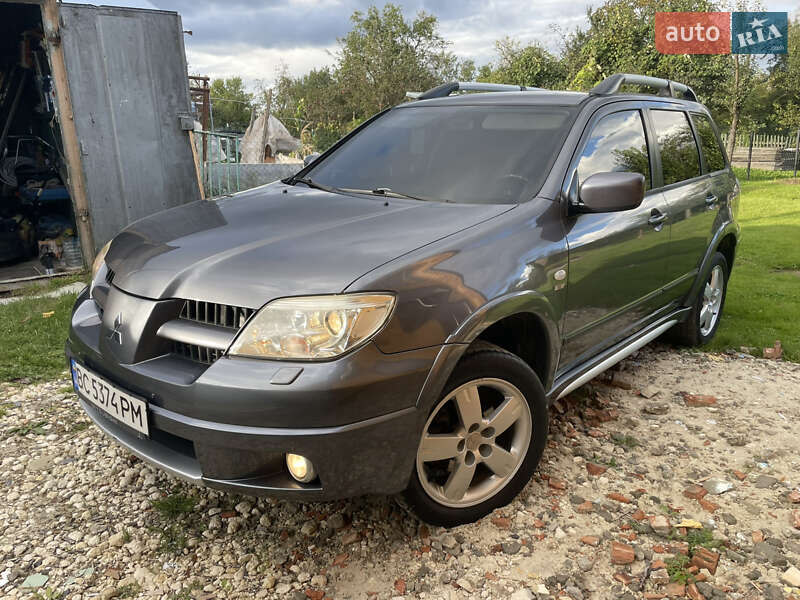 Внедорожник / Кроссовер Mitsubishi Outlander 2006 в Трускавце