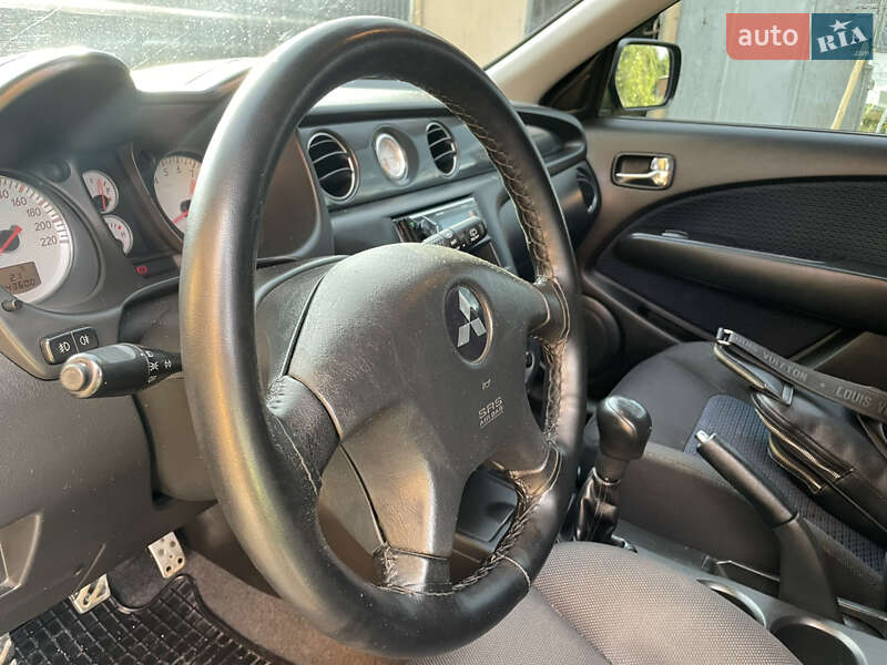 Внедорожник / Кроссовер Mitsubishi Outlander 2006 в Трускавце