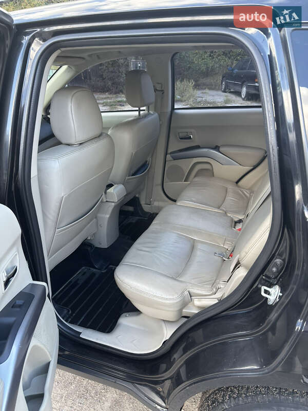 Позашляховик / Кросовер Mitsubishi Outlander 2008 в Броварах фото 9 Позашляховик / Кросовер Mitsubishi Outlander 2008 в Броварах