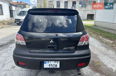 Внедорожник / Кроссовер Mitsubishi Outlander 2004 в 