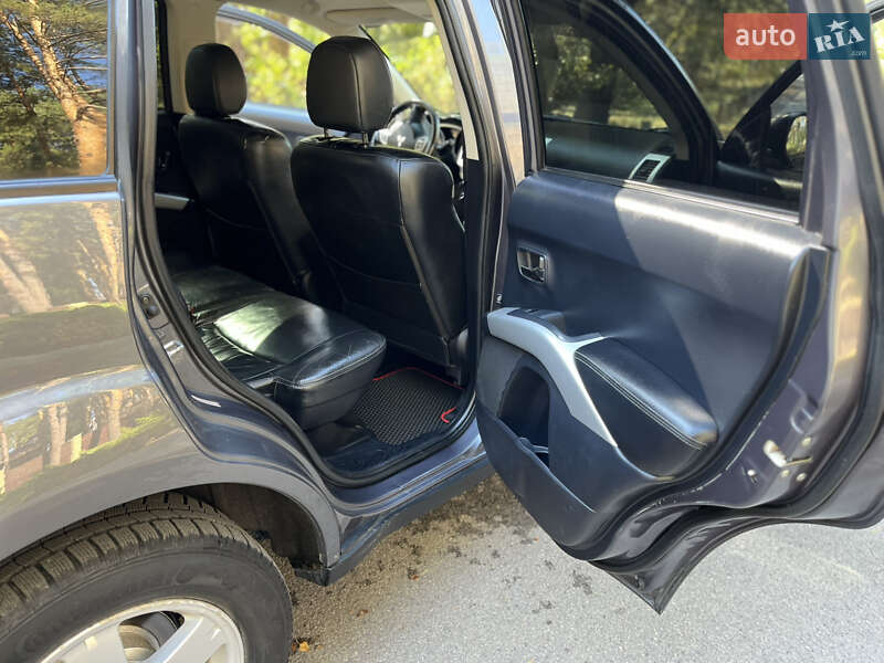 Внедорожник / Кроссовер Mitsubishi Outlander 2007 в Новомосковске