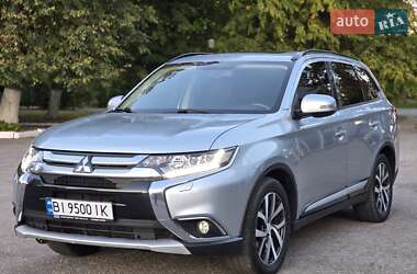Внедорожник / Кроссовер Mitsubishi Outlander 2015 в 