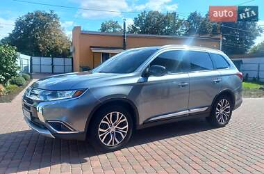 Внедорожник / Кроссовер Mitsubishi Outlander 2017 в Миргороде
