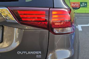 Внедорожник / Кроссовер Mitsubishi Outlander 2018 в 