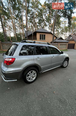 Внедорожник / Кроссовер Mitsubishi Outlander 2006 в 