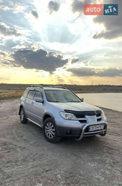 Внедорожник / Кроссовер Mitsubishi Outlander 2006 в 