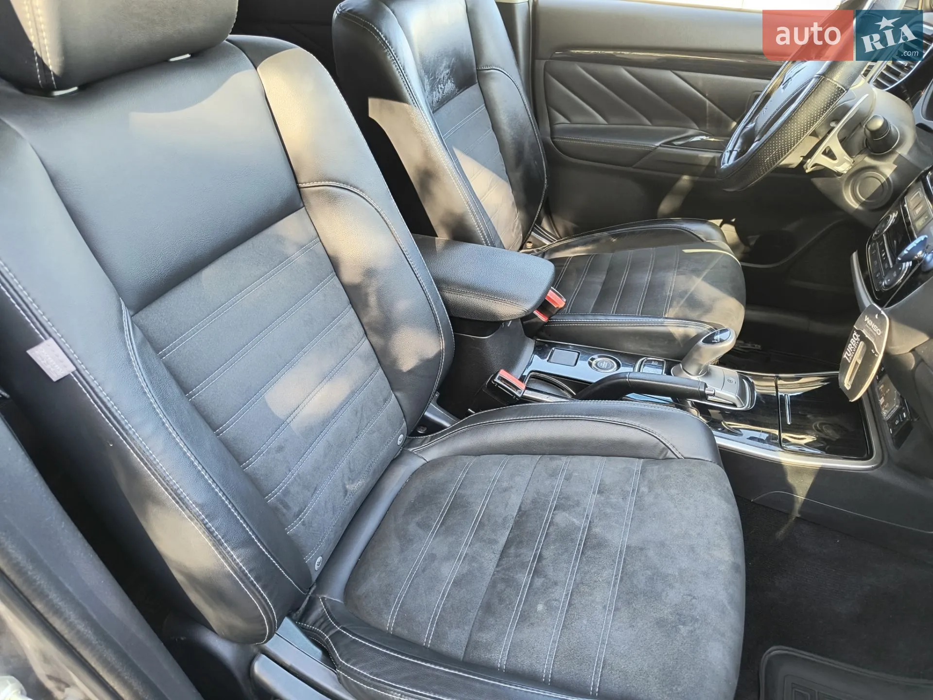 2016 Mitsubishi Outlander - мініатюра 11