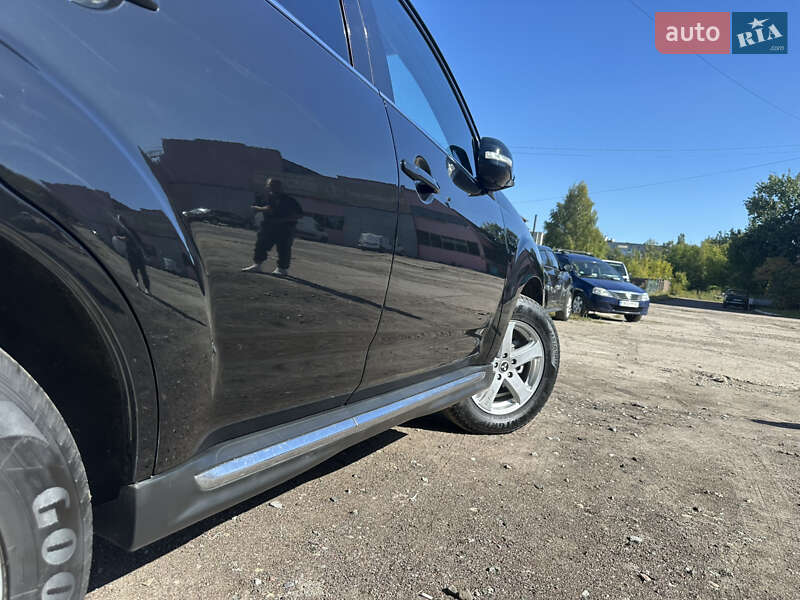 Позашляховик / Кросовер Mitsubishi Outlander 2009 в Ніжині