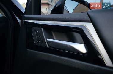 Внедорожник / Кроссовер Mitsubishi Outlander 2022 в 
