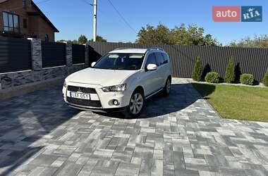 Внедорожник / Кроссовер Mitsubishi Outlander 2010 в 
