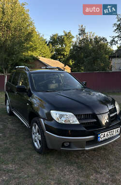 Внедорожник / Кроссовер Mitsubishi Outlander 2006 в Чернобае