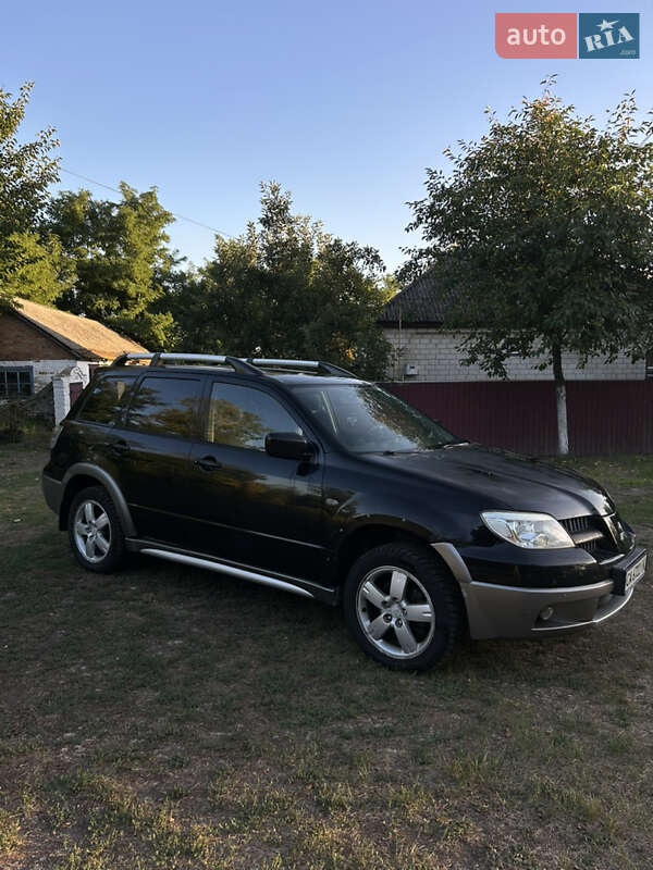 Позашляховик / Кросовер Mitsubishi Outlander 2006 в Чорнобаї