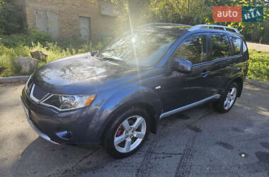 Внедорожник / Кроссовер Mitsubishi Outlander 2008 в 