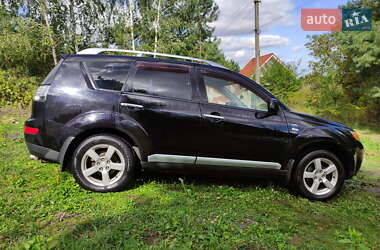 Внедорожник / Кроссовер Mitsubishi Outlander 2008 в 