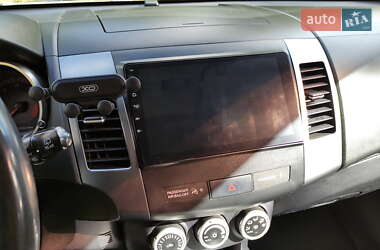 Внедорожник / Кроссовер Mitsubishi Outlander 2008 в 