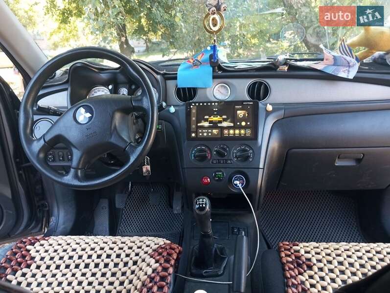 Позашляховик / Кросовер Mitsubishi Outlander 2008 в Миргороді