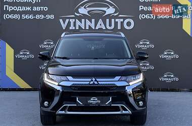 Внедорожник / Кроссовер Mitsubishi Outlander 2021 в 
