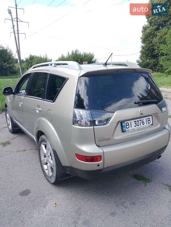 Mitsubishi Outlander 2008