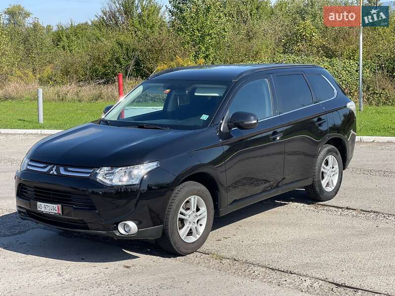 Внедорожник / Кроссовер Mitsubishi Outlander 2013 в Ужгороде