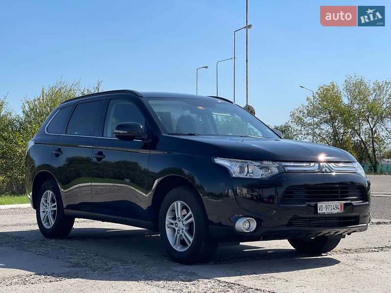 Внедорожник / Кроссовер Mitsubishi Outlander 2013 в Ужгороде
