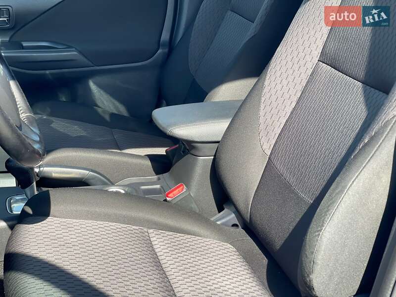 Внедорожник / Кроссовер Mitsubishi Outlander 2013 в Ужгороде