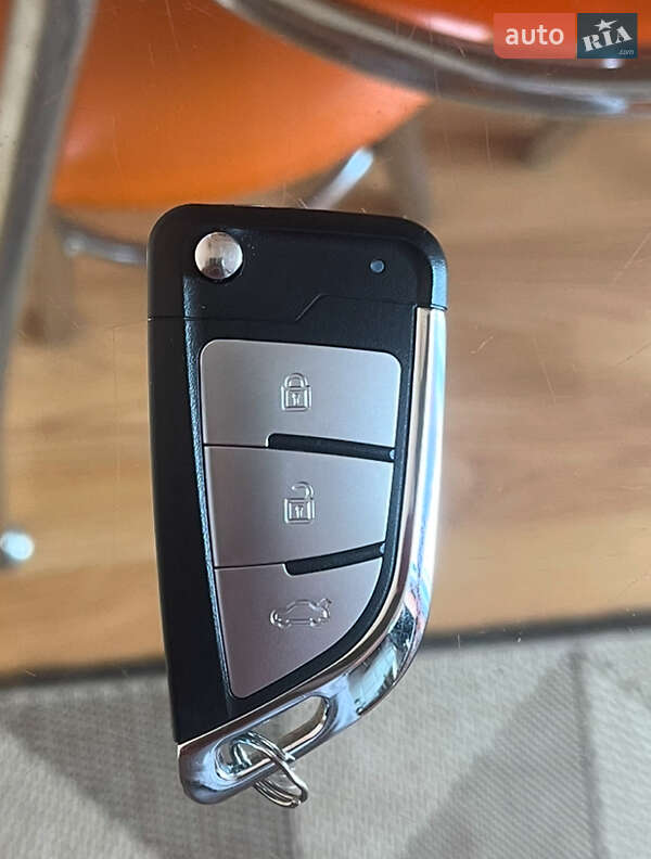 Внедорожник / Кроссовер Mitsubishi Outlander 2018 в Львове фото 8 Внедорожник / Кроссовер Mitsubishi Outlander 2018 в Львове