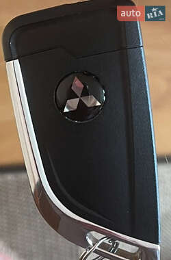 Внедорожник / Кроссовер Mitsubishi Outlander 2018 в Львове