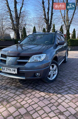 Внедорожник / Кроссовер Mitsubishi Outlander 2008 в 