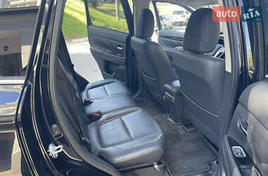 Внедорожник / Кроссовер Mitsubishi Outlander 2018 в 