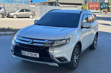 Внедорожник / Кроссовер Mitsubishi Outlander 2015 в Днепре