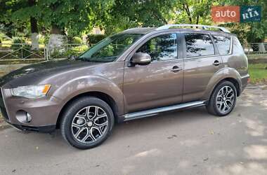 Позашляховик / Кросовер Mitsubishi Outlander 2011 в Луцьку