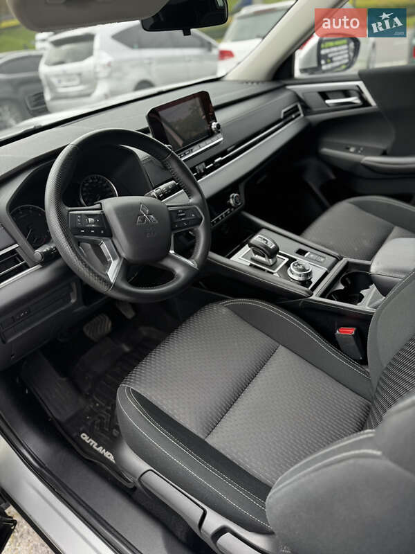 Внедорожник / Кроссовер Mitsubishi Outlander 2022 в Белой Церкви